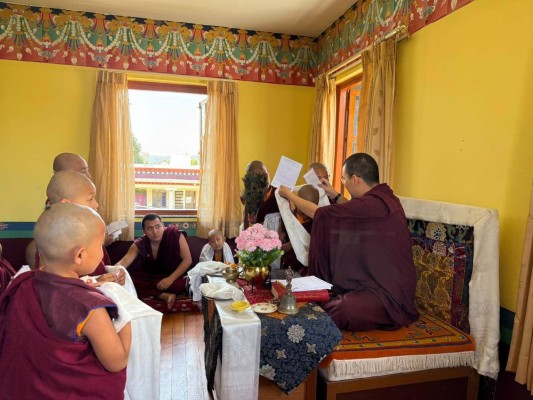 Nouveaux pas sur la voie : les jeunes moines du N&eacute;pal 